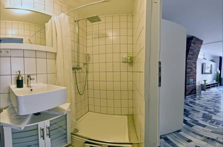 Moderne Wohnung Schwarzwald - In Bester Lage Direkt Am Fluss Bad Wildbad Exterior foto